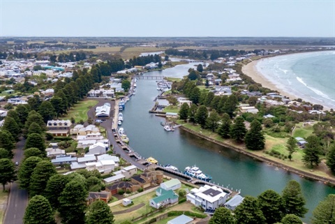Moyne River, Port Fairy 600x400.jpg